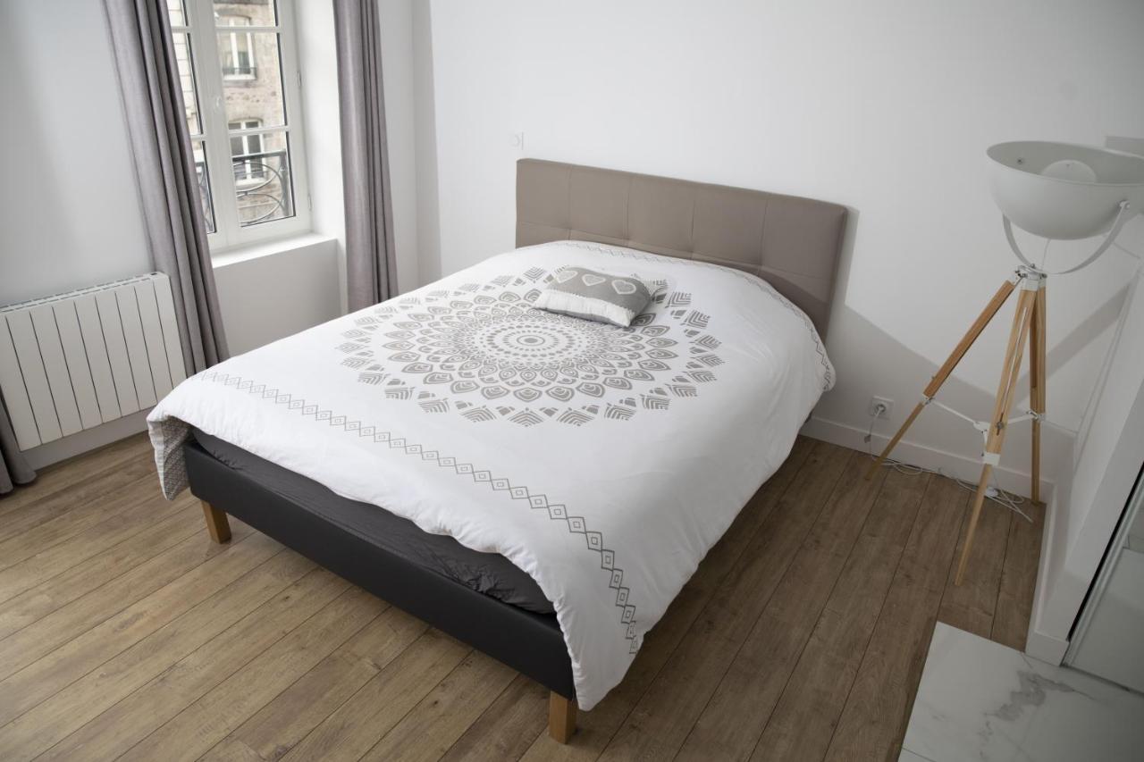Ferienwohnung Triplex 110 M2 Centre Historique Avec Jacuzzi Dinan Exterior foto